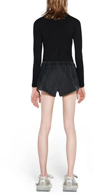 Balenciaga SS23 Celana Pendek Hitam Distressed Mid-Rise Unisex Stylish 744725TOVI41055 Purchase Balenciaga SS23 Celana Pendek Hitam Distressed Mid-Rise Unisex Stylish 744725TOVI41055