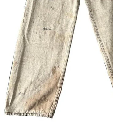 Balenciaga SS23 Jeans Pria Off-White Distressed Mid-Rise Straight Regular Fit. 745248TOW715411 Details for Balenciaga SS23 Jeans Pria Off-White Distressed Mid-Rise Straight Regular Fit. 745248TOW715411
