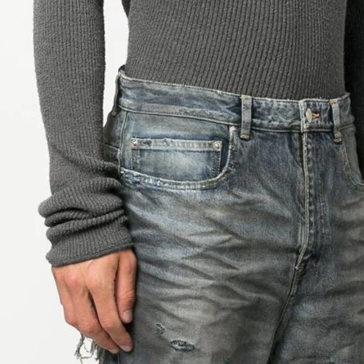 Shop Balenciaga SS23 Jeans Pria Loose Fit Biru Model Straight-Leg Distressed. 745151TNW014974
