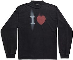 Balenciaga SS23 Heart Logo Long-Sleeve Unisex Black T-Shirt. 744449TOVH39034 Balenciaga SS23 Heart Logo Long-Sleeve Unisex Black T-Shirt. 744449TOVH39034