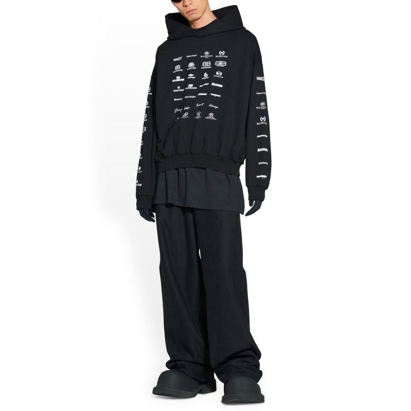 Shop 巴黎世家SS23字母印花长袖卫衣男女款黑色。 726241TNVQ81070