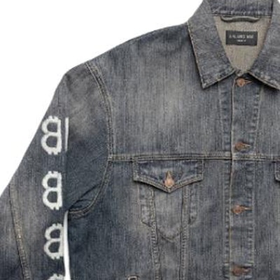 Balenciaga SS23 Jaket Denim Cetakan Huruf Unisex Fit Longgar Biru Indigo. 750983TNW654036 1