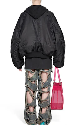 巴黎世家 SS23 男女同款黑色宽松拼接连帽飞行夹克 746456TNO271000 Purchase 巴黎世家 SS23 男女同款黑色宽松拼接连帽飞行夹克 746456TNO271000