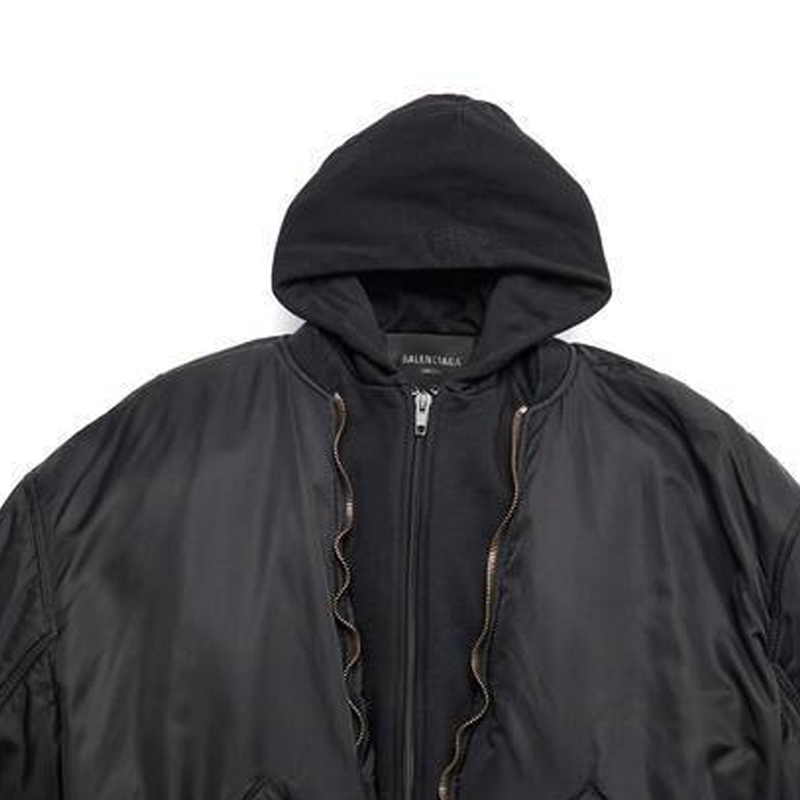 Sizing 巴黎世家 SS23 男女同款黑色宽松拼接连帽飞行夹克 746456TNO271000