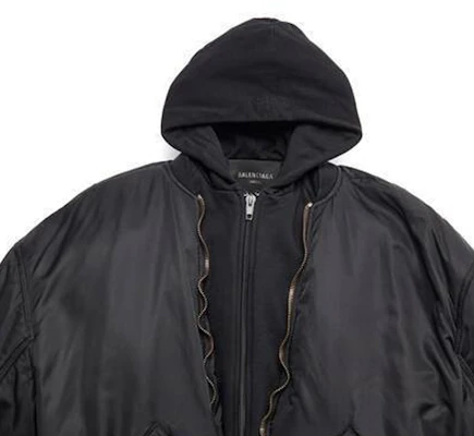巴黎世家 SS23 男女同款黑色宽松拼接连帽飞行夹克 746456TNO271000 Sizing 巴黎世家 SS23 男女同款黑色宽松拼接连帽飞行夹克 746456TNO271000