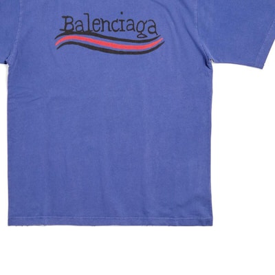 Balenciaga SS23 Oversized T-Shirt Navy Blue with Logo Print for Men. 641675TNVE74119 Sizing Balenciaga SS23 Oversized T-Shirt Navy Blue with Logo Print for Men. 641675TNVE74119