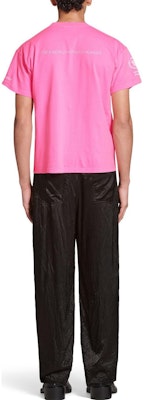 발렌시아가 SS23 핑크 레터 프린트 레귤러핏 유니섹스 티셔츠. 612965TMVL25001 Purchase 발렌시아가 SS23 핑크 레터 프린트 레귤러핏 유니섹스 티셔츠. 612965TMVL25001