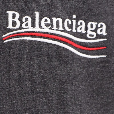 Balenciaga SS24 Sudadera con Capucha Gris Estampado de Letras Fit Regular. 739024TKVI91662 Sizing Balenciaga SS24 Sudadera con Capucha Gris Estampado de Letras Fit Regular. 739024TKVI91662