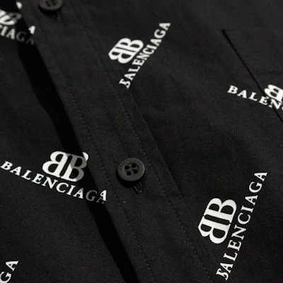 巴黎世家 SS24 字母标志短袖衬衫 常规版型 黑色 681702TQL141070 Details for 巴黎世家 SS24 字母标志短袖衬衫 常规版型 黑色 681702TQL141070