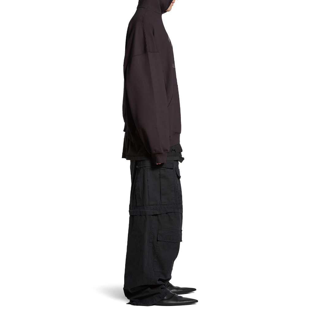 Details for 巴黎世家 SS24 LO_VE 字母印花连帽衫 男女同款 黑色宽松版型。 739024TQVK31576