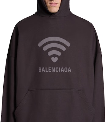 巴黎世家 SS24 LO_VE 字母印花连帽衫 男女同款 黑色宽松版型。 739024TQVK31576 Sizing 巴黎世家 SS24 LO_VE 字母印花连帽衫 男女同款 黑色宽松版型。 739024TQVK31576