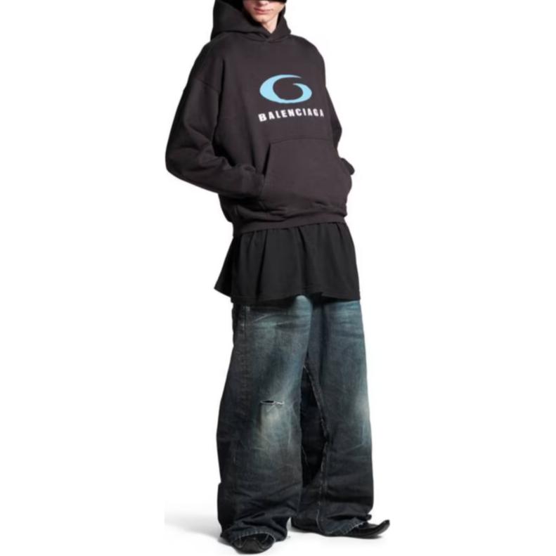 Shop Balenciaga SS24 Logo Hoodie Oversized Unisex Hitam. 767877TRVC33521