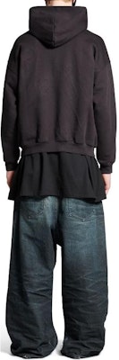 Balenciaga SS24 Logo Hoodie Oversized Unisex Hitam. 767877TRVC33521 Purchase Balenciaga SS24 Logo Hoodie Oversized Unisex Hitam. 767877TRVC33521
