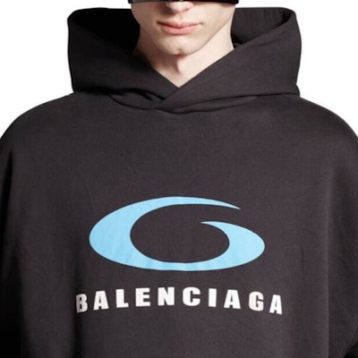 Balenciaga SS24 Logo Hoodie Oversized Unisex Hitam. 767877TRVC33521 Sizing Balenciaga SS24 Logo Hoodie Oversized Unisex Hitam. 767877TRVC33521