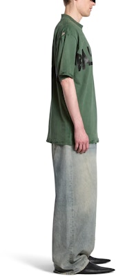 Balenciaga Camiseta Verde Logo SS24 Cuello Redondo Ajuste Regular 739784TQVQ83004 Sizing Balenciaga Camiseta Verde Logo SS24 Cuello Redondo Ajuste Regular 739784TQVQ83004