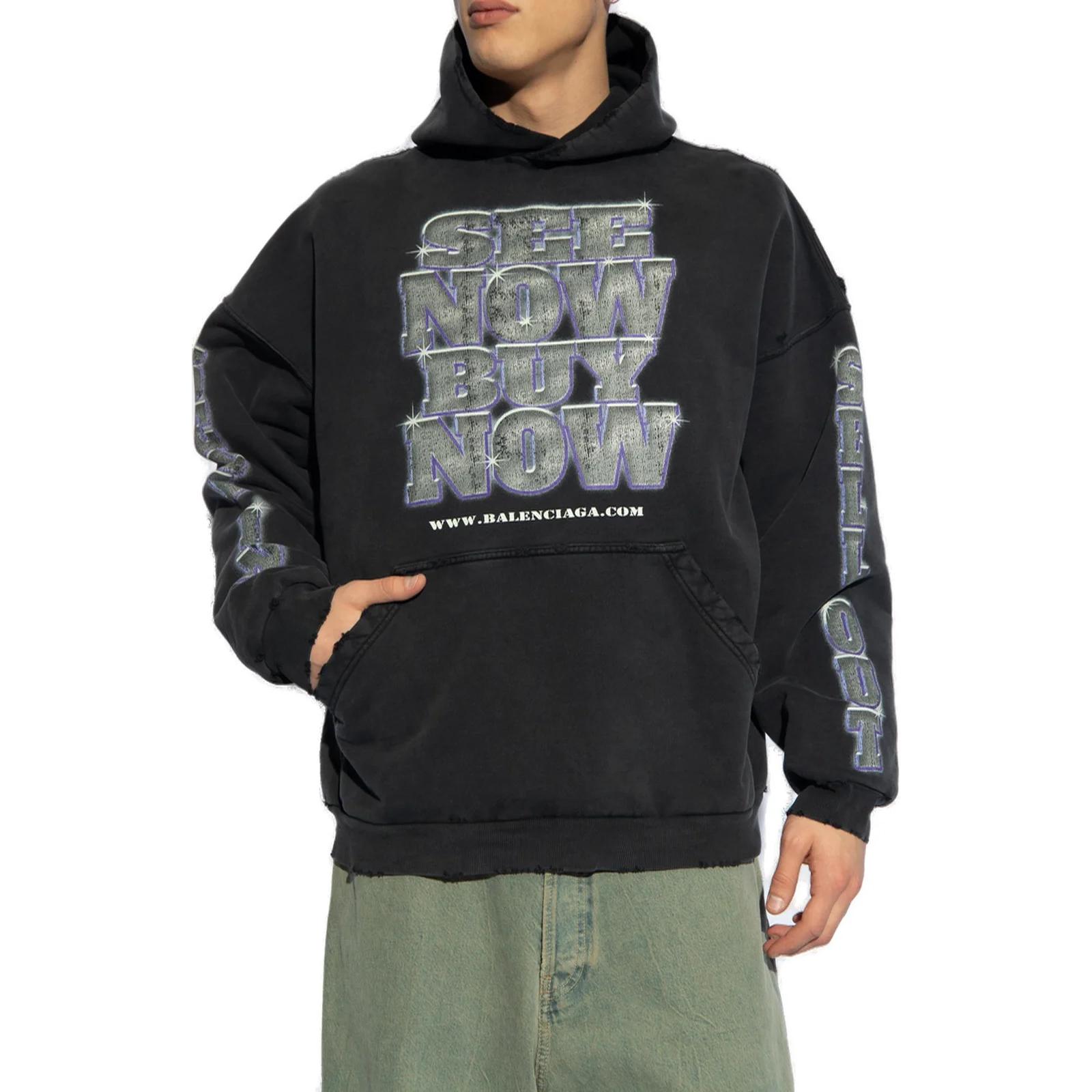 Lookbook Balenciaga SS24 Hoodie Hitam Logo Print Lengan Panjang Regular Fit. 739024TQVE71083