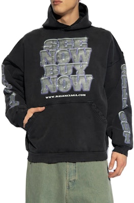 Balenciaga SS24 Hoodie Hitam Logo Print Lengan Panjang Regular Fit. 739024TQVE71083 Lookbook Balenciaga SS24 Hoodie Hitam Logo Print Lengan Panjang Regular Fit. 739024TQVE71083