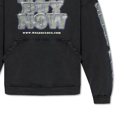 Balenciaga SS24 Hoodie Hitam Logo Print Lengan Panjang Regular Fit. 739024TQVE71083 Sizing Balenciaga SS24 Hoodie Hitam Logo Print Lengan Panjang Regular Fit. 739024TQVE71083