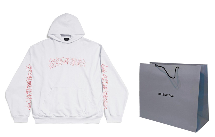 Shop Balenciaga SS24 Hoodie Cetakan Huruf Tahun Baru Unisex Oversaiz. 739024TPVO41569