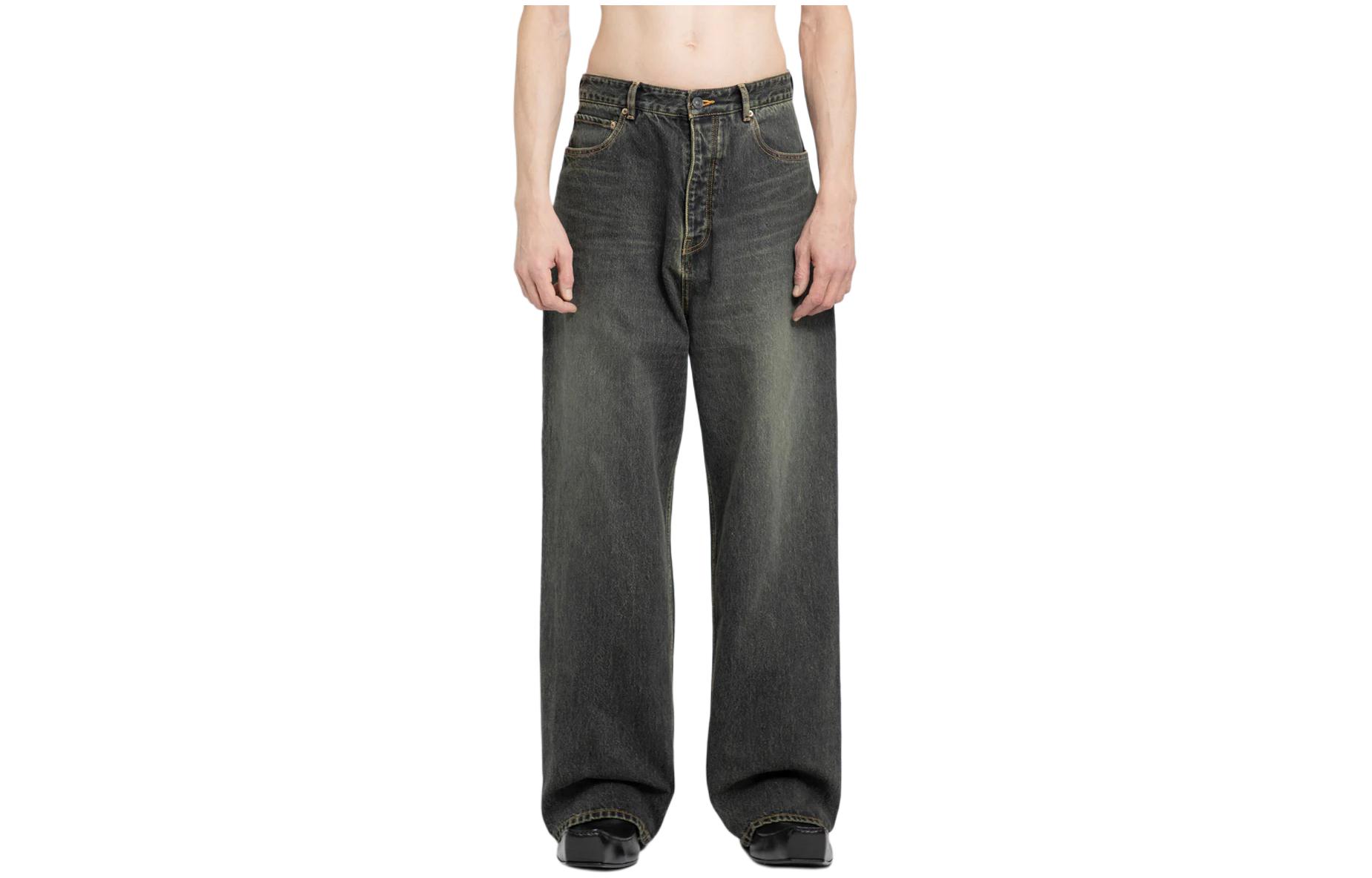 Balenciaga SS24 Oversized Loose Fit Black Denim Jeans for Men. 745213TBP473721