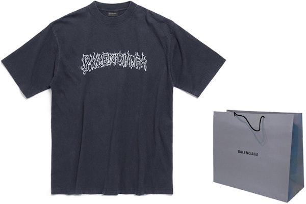 Balenciaga SS24 T-Shirt Hitam Oversized Unisex Cetakan Huruf Faded. 641675TPVQ11569 Shop Balenciaga SS24 T-Shirt Hitam Oversized Unisex Cetakan Huruf Faded. 641675TPVQ11569