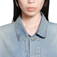 발렌시아가 SS24 워시드 레터 프린트 데님 자켓 유니섹스 루즈핏 블루 773617TPW534868 Sizing 발렌시아가 SS24 워시드 레터 프린트 데님 자켓 유니섹스 루즈핏 블루 773617TPW534868