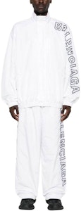 Balenciaga SS24 白色高領字母印拉鍊外套 男士標準版型。 768920TNO79-9000 Lookbook Balenciaga SS24 白色高領字母印拉鍊外套 男士標準版型。 768920TNO79-9000