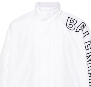 Balenciaga SS24 白色高領字母印拉鍊外套 男士標準版型。 768920TNO79-9000 Details for Balenciaga SS24 白色高領字母印拉鍊外套 男士標準版型。 768920TNO79-9000