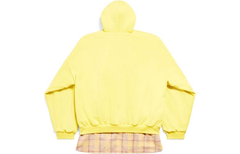 Lookbook Sudadera Amarilla Oversize Balenciaga SS24 con Logo Dividido Unisex. 772206TPVG67440