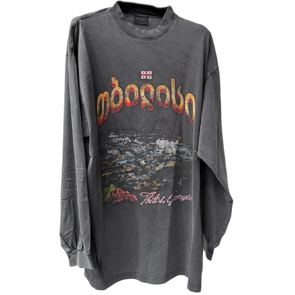 Balenciaga SS25 Letter Print Crewneck Long Sleeve Loose Fit T-Shirt Grey Mens. 819022TRVQ71048