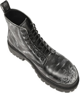 巴黎世家Strike黑色皮革短靴 589338WBEF19010 Shop 巴黎世家Strike黑色皮革短靴 589338WBEF19010