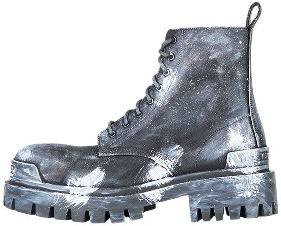 balenciaga-strike-boots-asphalt-670633-w2-dy-21090
