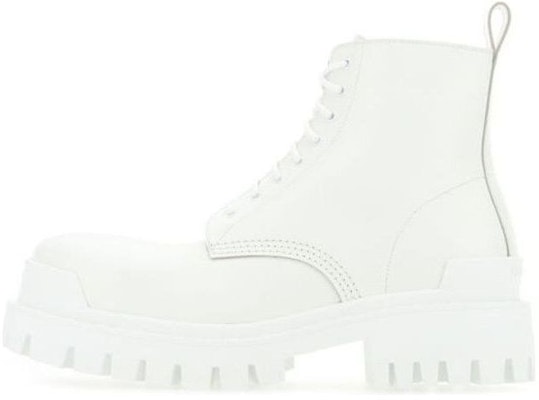 Balenciaga Strike But Lace-Up 'Putih' 589338-WA967-9011 Buy Balenciaga Strike But Lace-Up 'Putih' 589338-WA967-9011