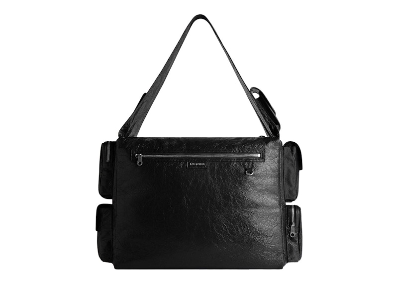 Lookbook 巴黎世家Superbusy大号斜挎包黑色