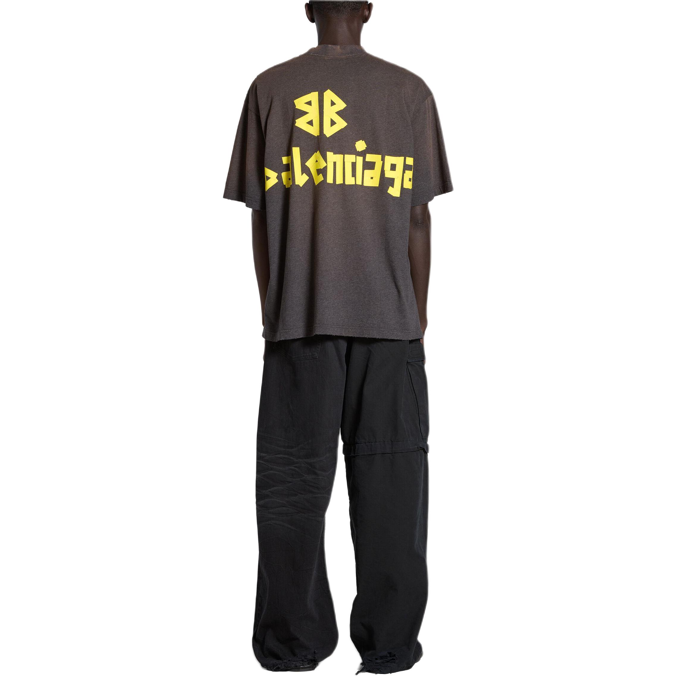 Purchase 발렌시아가 테이프 로고 프린트 오버사이즈 티셔츠 SS24 유니섹스 다크그레이 크루넥. 739784TOVA98519