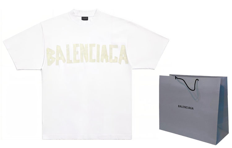 Shop 발렌시아가 테이프 로고 오버사이즈 유니섹스 화이트 크루넥 티셔츠. 739784TOVA99000