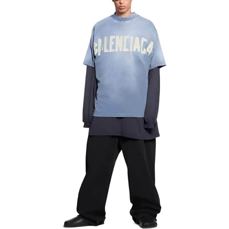 Purchase 발렌시아가 테이프 로고 티셔츠 미디움 핏 페이디드 블루 남성용. 739784TOVA94530