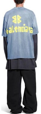 발렌시아가 테이프 로고 티셔츠 미디움 핏 페이디드 블루 남성용. 739784TOVA94530 Details for 발렌시아가 테이프 로고 티셔츠 미디움 핏 페이디드 블루 남성용. 739784TOVA94530