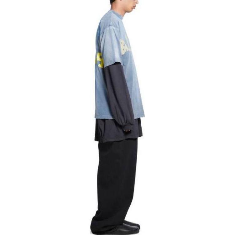 Sizing 발렌시아가 테이프 로고 티셔츠 미디움 핏 페이디드 블루 남성용. 739784TOVA94530