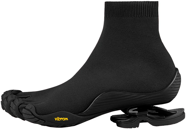 balenciaga-toe-sock-sneakers-black-636912-w3-be-11000