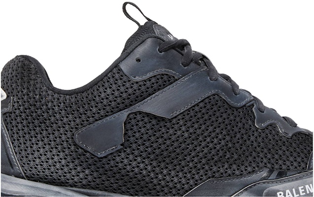 Sneaker Balenciaga Track.3 'Hitam' 700875W3RF11090 Order Sneaker Balenciaga Track.3 'Hitam' 700875W3RF11090