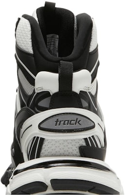 Balenciaga Track Hike 'Hitam Putih' 654867-W3CP4-9010 Sizing Balenciaga Track Hike 'Hitam Putih' 654867-W3CP4-9010