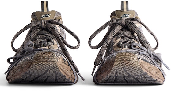 Balenciaga Triple S 'Coklat Hitam' 734734W3XL72200 Purchase Balenciaga Triple S 'Coklat Hitam' 734734W3XL72200