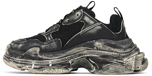 Balenciaga Triple S 'Hitam Pudar' 536737-W3CN3-1000 Lookbook Balenciaga Triple S 'Hitam Pudar' 536737-W3CN3-1000