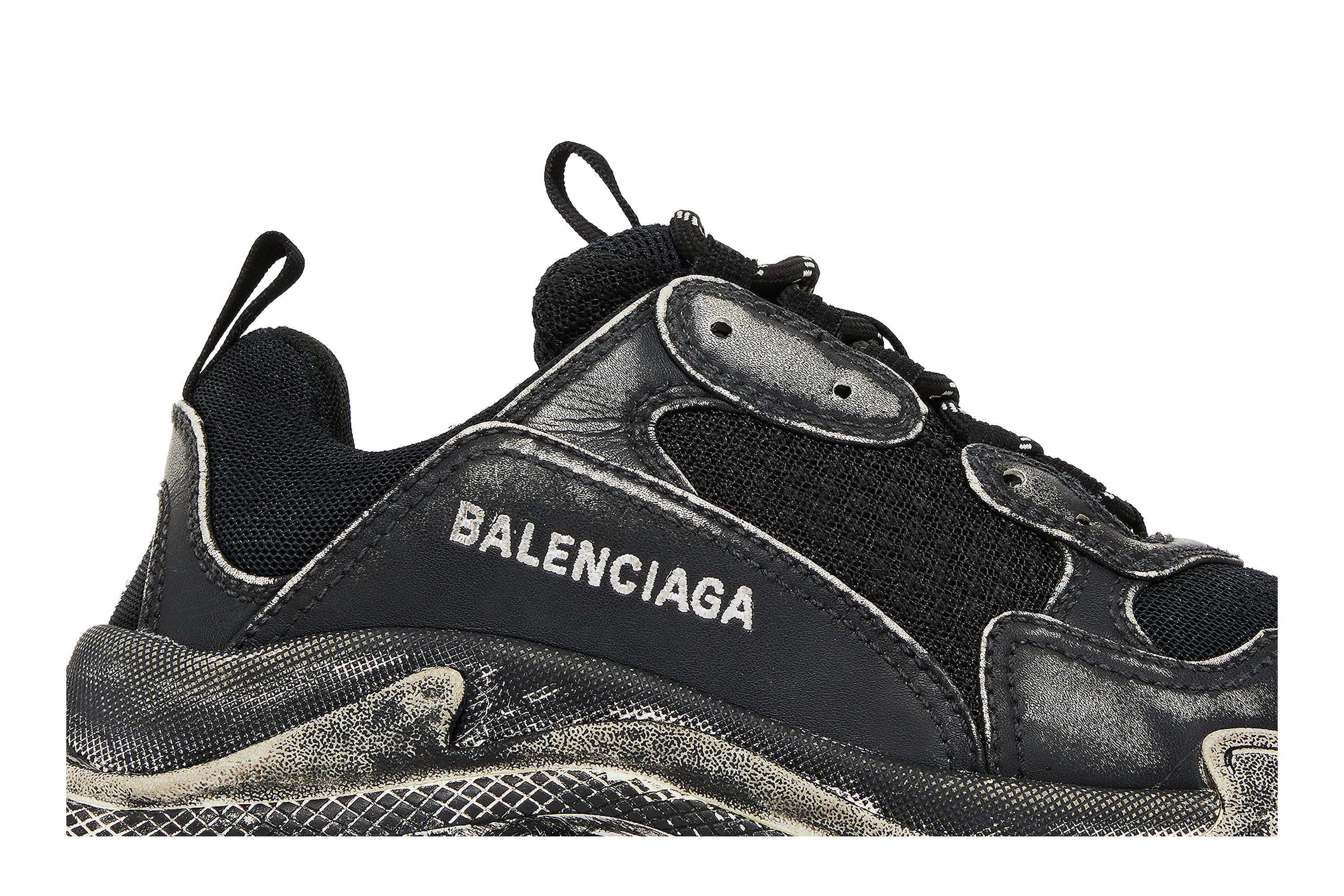 Lookbook Balenciaga 巴黎世家 Triple S 色澤褪去 刻意皮舊 厚底潮流復古爸鞋 黑灰