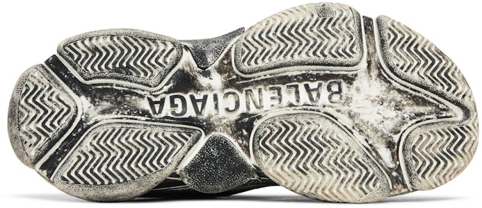 Balenciaga Triple S 'Hitam Pudar' 536737W3CN31000 Shop Balenciaga Triple S 'Hitam Pudar' 536737W3CN31000