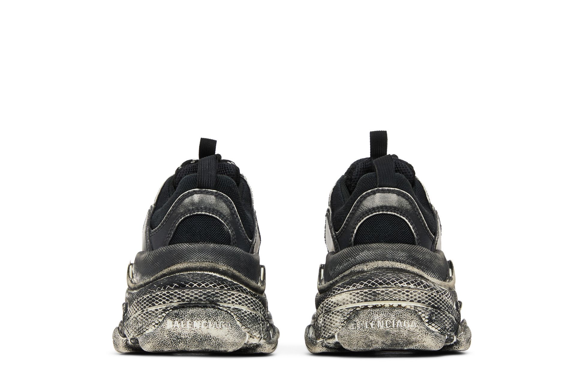 Sizing Balenciaga 巴黎世家 Triple S 色澤褪去 刻意皮舊 厚底潮流復古爸鞋 黑灰