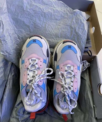 Balenciaga 524039 on sale