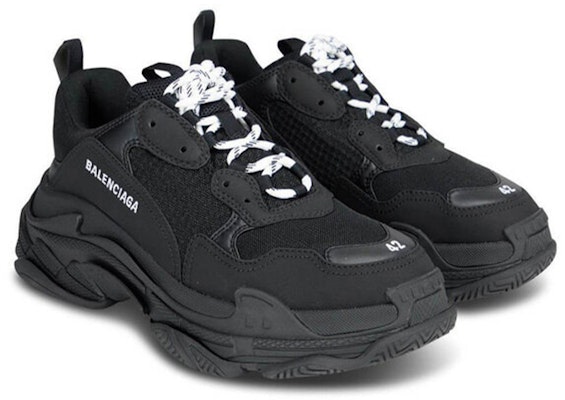 Balenciaga Triple S Sneaker 2020 'Hitam' 534217W2CA11000 Shop Balenciaga Triple S Sneaker 2020 'Hitam' 534217W2CA11000