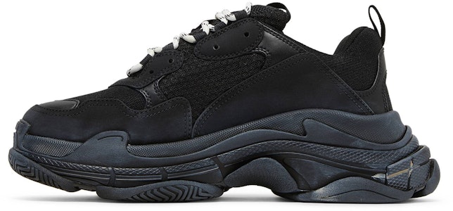 발렌시아가 트리플 S 스니커즈 (블랙) 534162-W09OM-1000 Lookbook 발렌시아가 트리플 S 스니커즈 (블랙) 534162-W09OM-1000